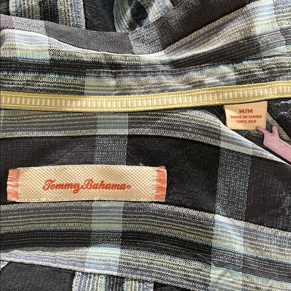 Tommy Bahama Silk Gray Plaid Size Medium Short Sleeve Button Down Camp Shirt - Picture 8 of 9
